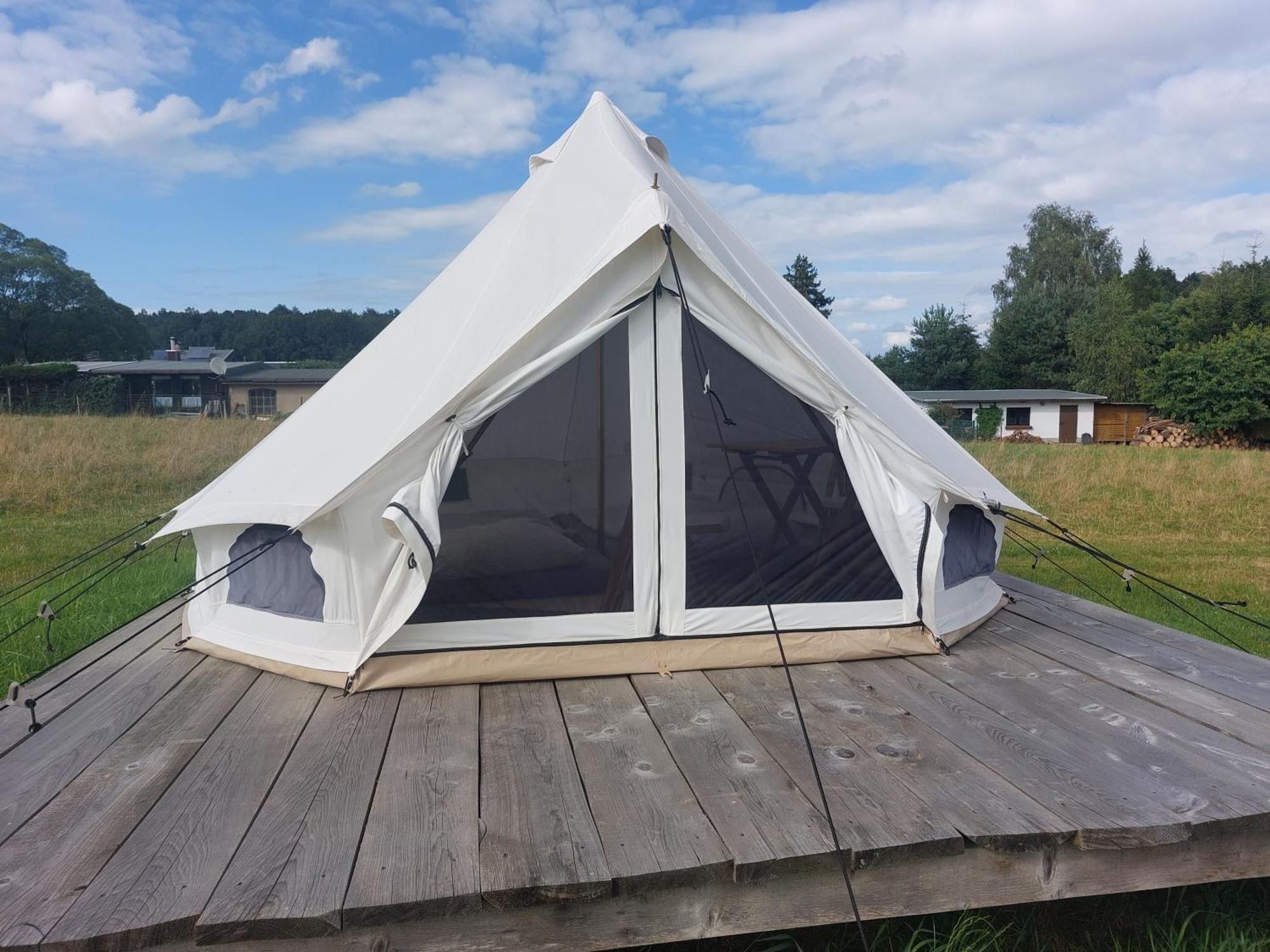 Luxuszelt Autark Clamping Camp *